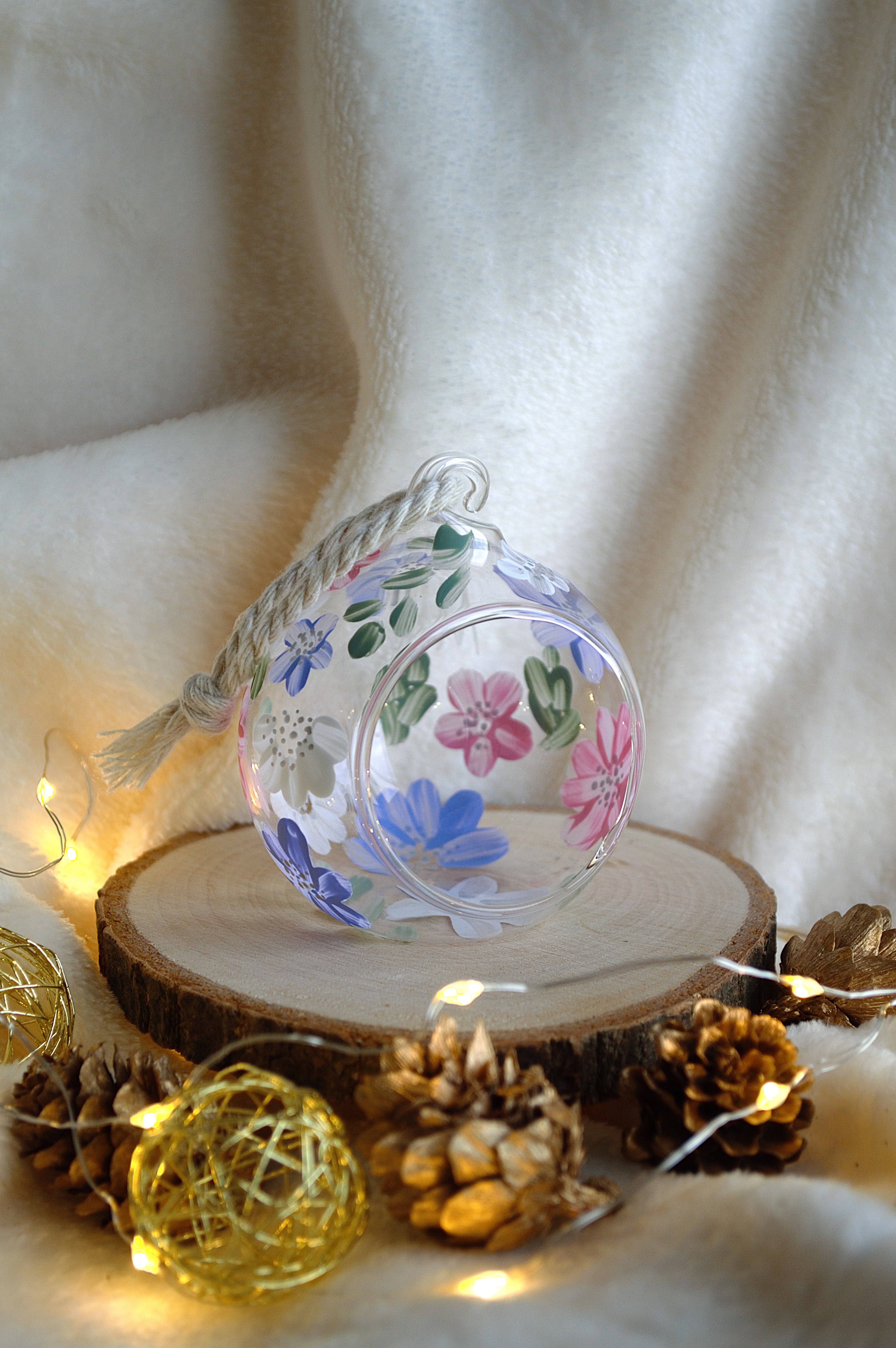 Boule en verre illuminée à suspendre personnalisée